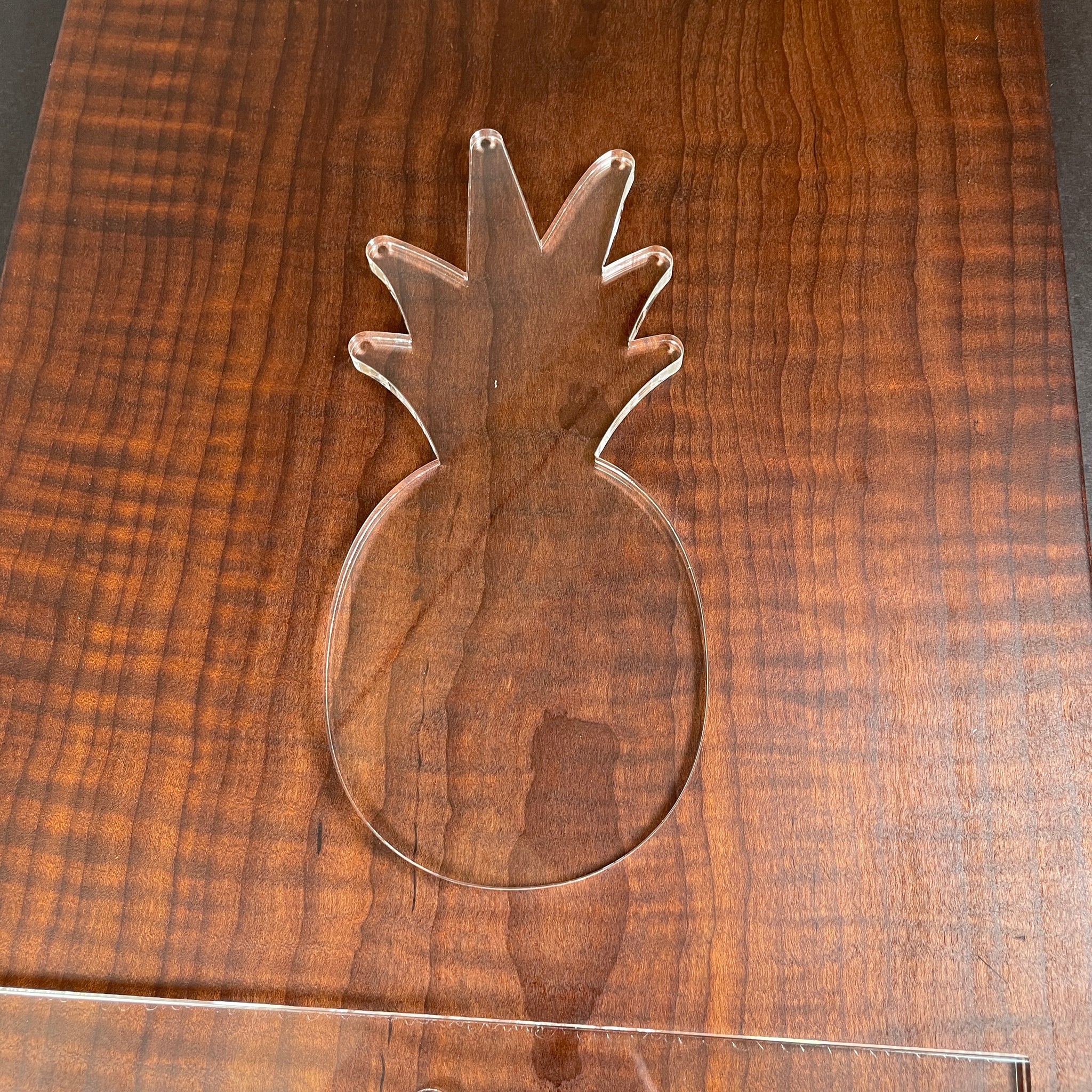 Pineapple Router Template - empiregoods.com