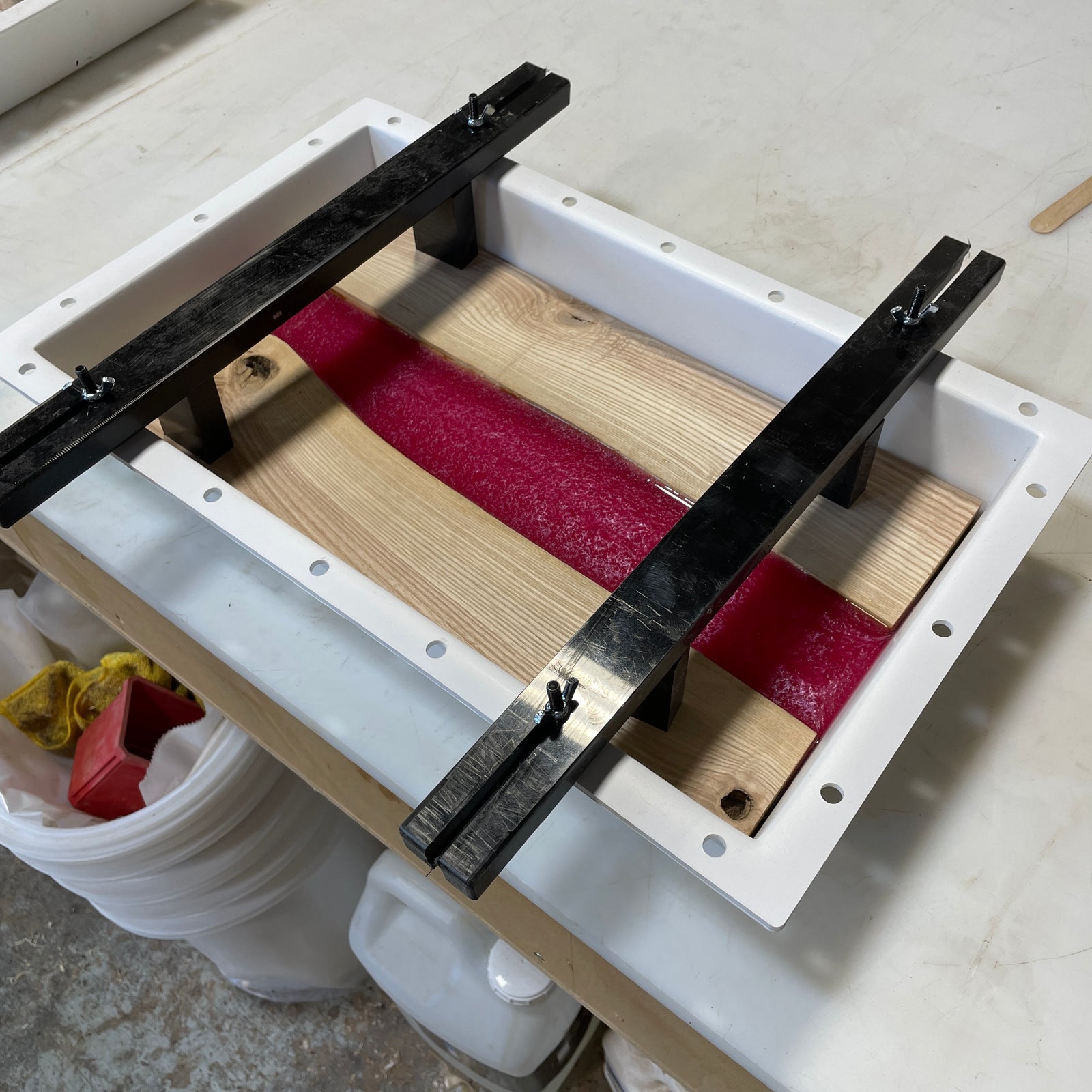 10" x 18" x 3" Original